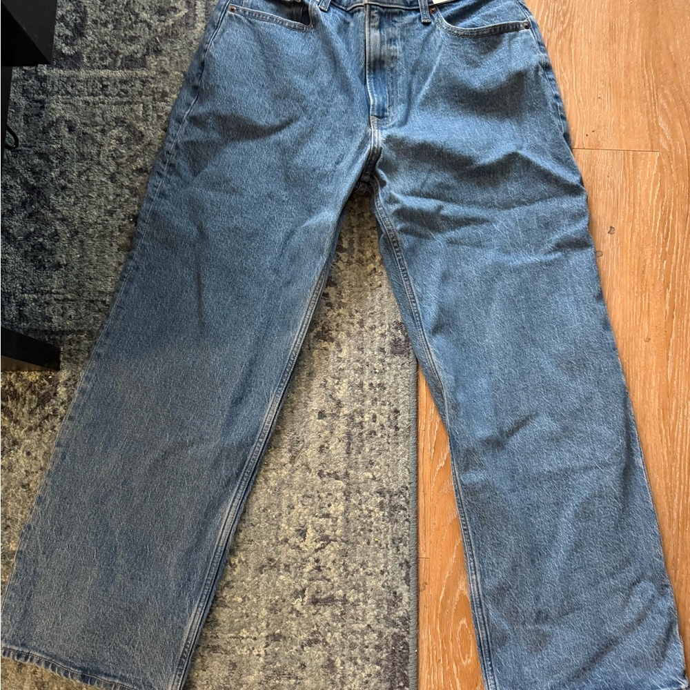 Abercrombie High Rise 90’s Relaxed Jeans